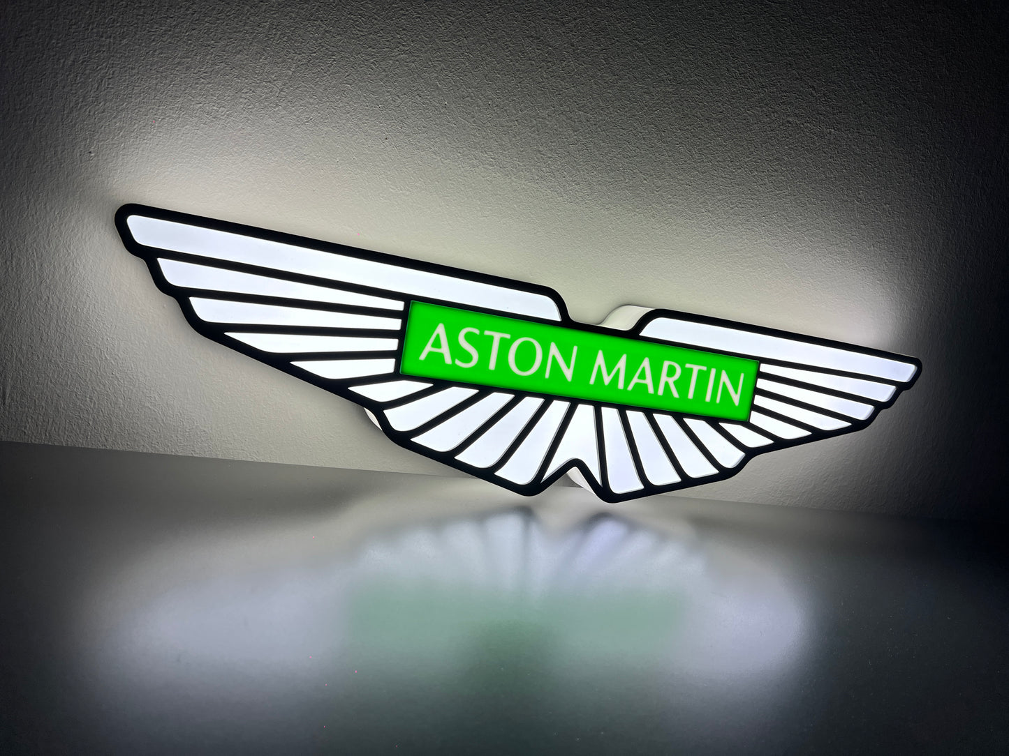 Insegna luminosa Aston Martin