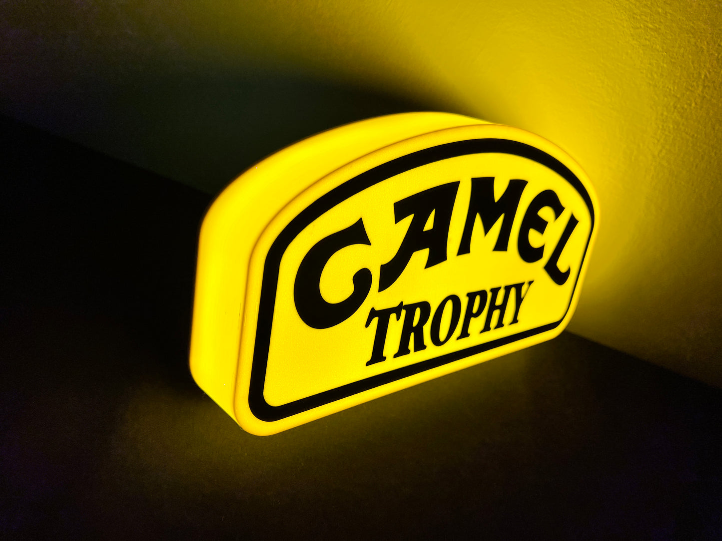 Insegna luminosa Camel Trophy