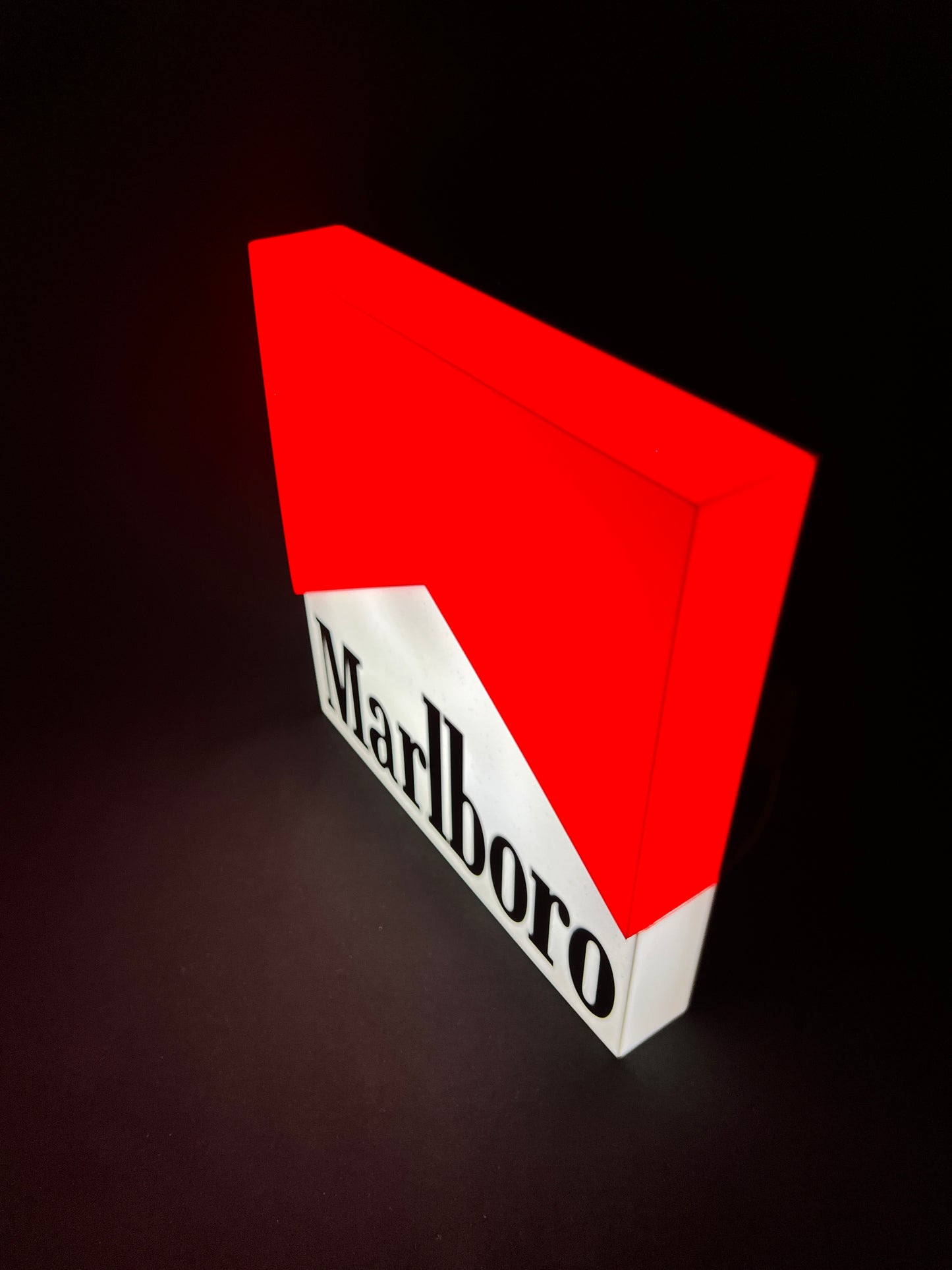 Insegna luminosa Marlboro