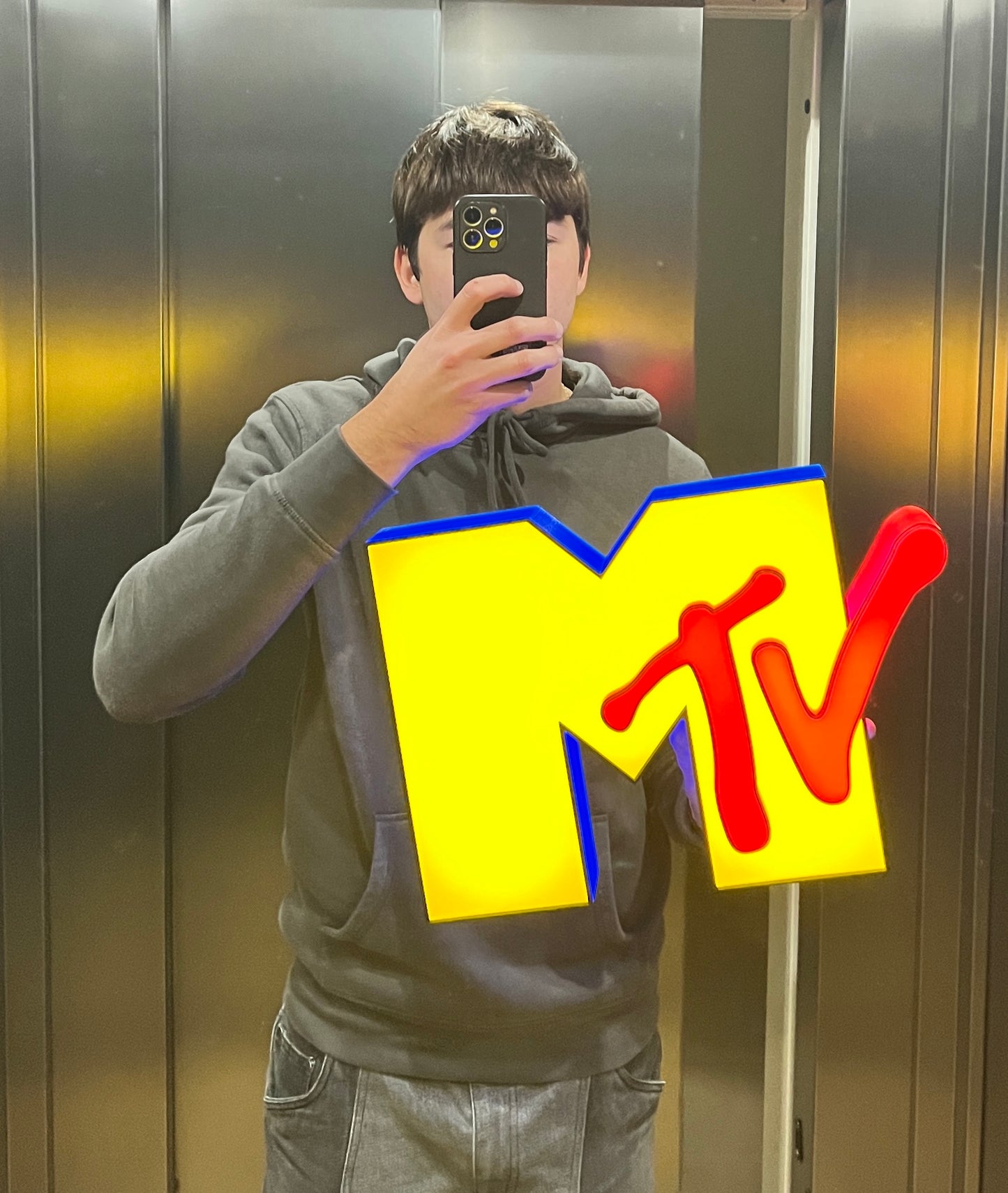 Insegna luminosa Mtv