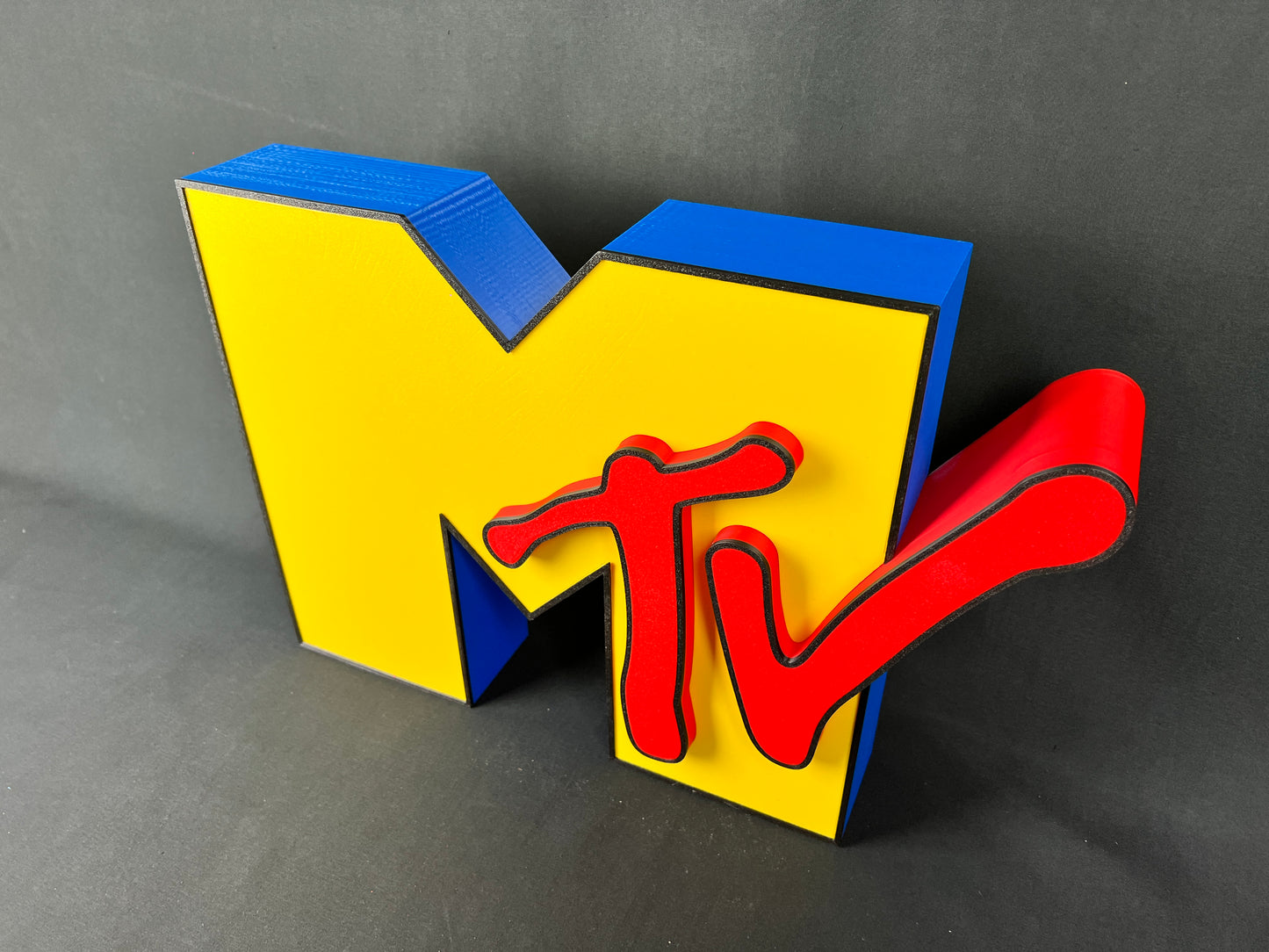 Insegna luminosa Mtv