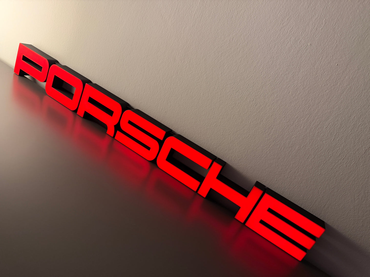 Insegna luminosa Porsche