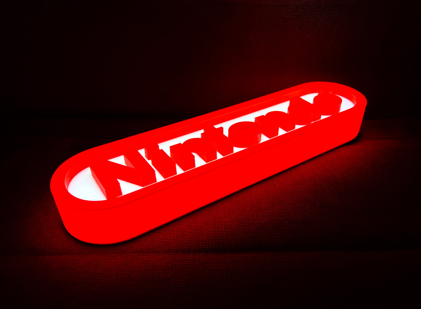 Insegna luminosa Nintendo