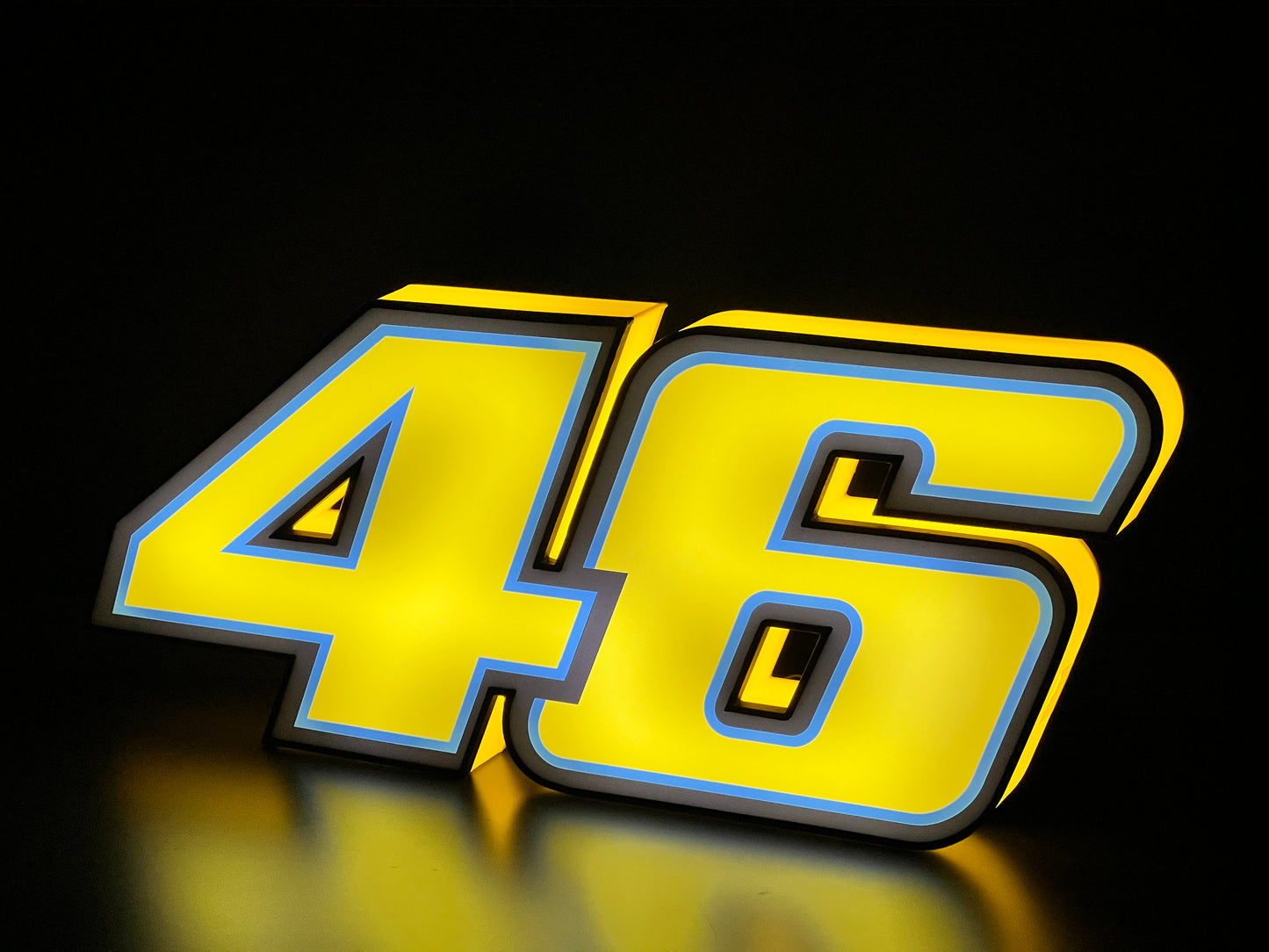 Insegna luminosa VR 46 Valentino Rossi